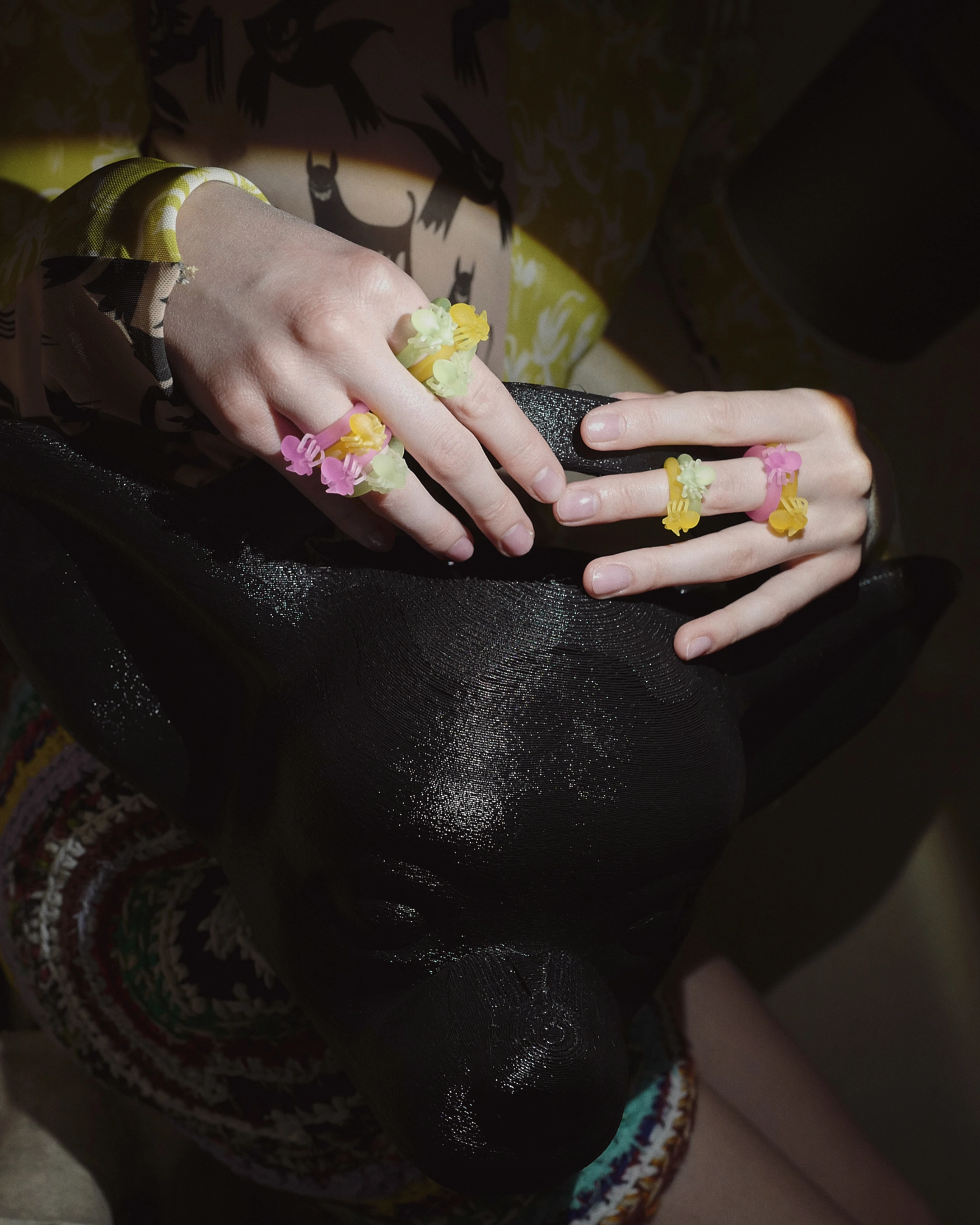 Полупрозрачное кольцо с миниатюрным пауком — "Чихпаук". Ручная работа. Лёгкое, необычное, похоже на игрушку из снов.