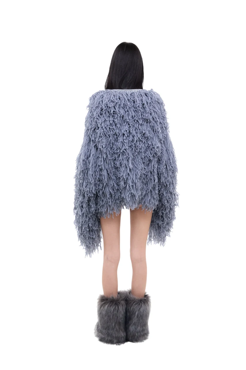 Изделие подходит для весенне-летней погоды. Очень уютное и эффектное изделие