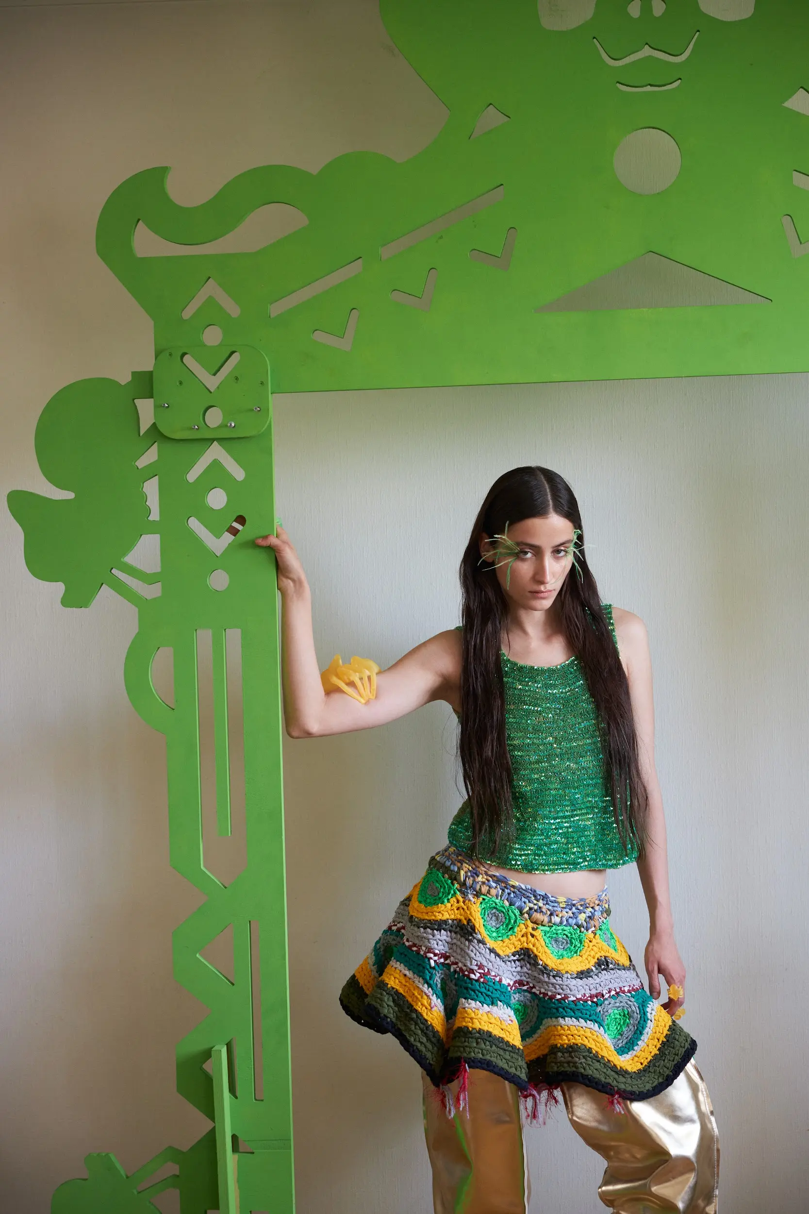 Универсальная, как советская мебель, только красивая.